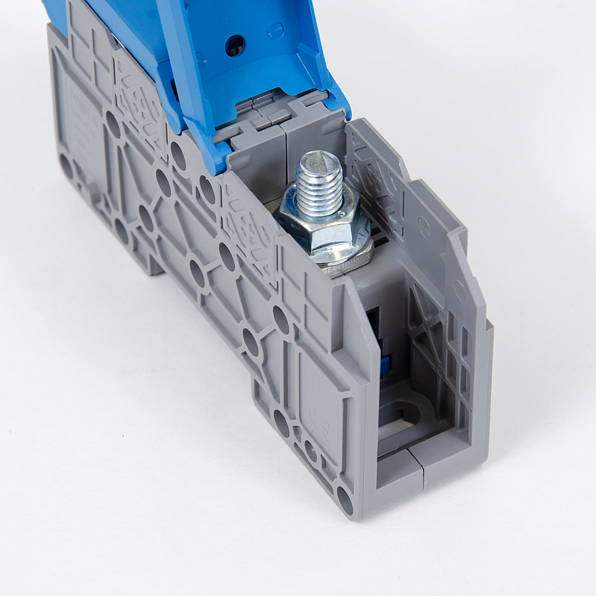 ONKA 50mm2 M8 screw terminal connector with protective cap, blue, 1030034